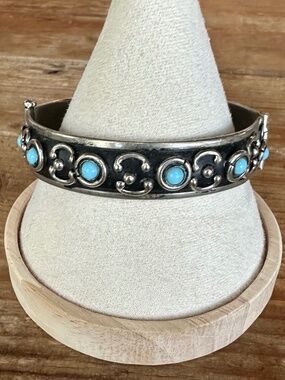 Vintage Alp Italy-Style Hinged Bangle Bracelet Turquoise Accents Boho